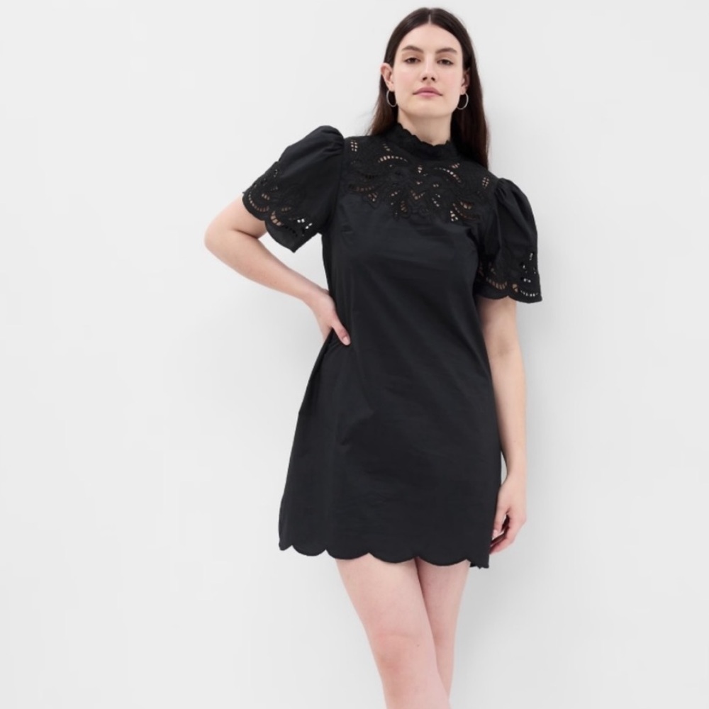NWT! Gap Black Eyelet Lace Puff Sleeve Mini Dress - Size XS 💿